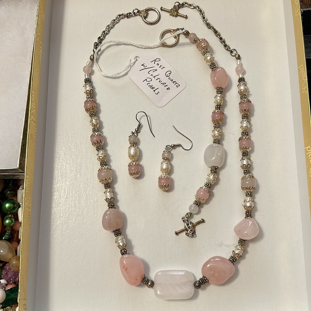 Women’s Beautiful Vintage Rose Quartz Cultured Pearls 3 piece set silver/gold - Picture 5 of 5